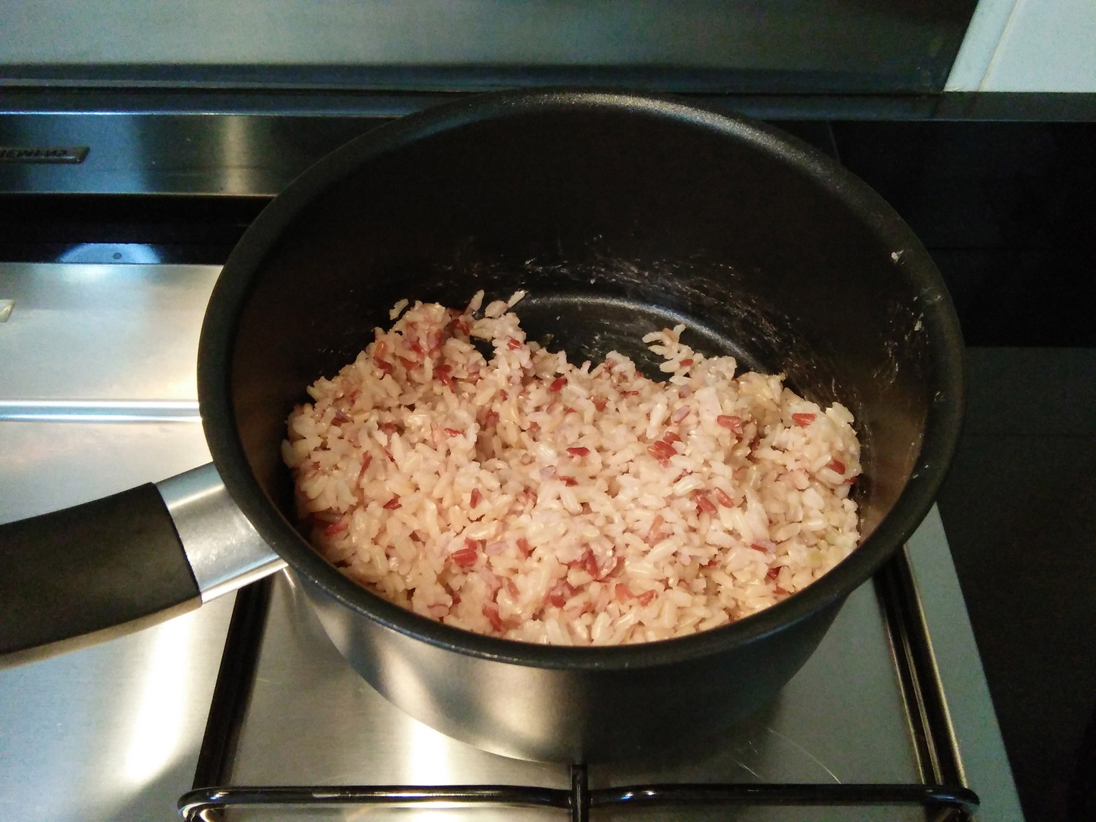 Cooking Brown Rice In Rice Cooker
 How to Cook Brown Rice Without a Rice Cooker – Sticky Note