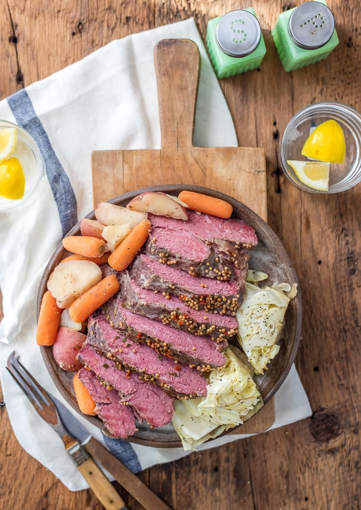 Cooking Corned Beef And Cabbage
 Traditional Slow Cooker Corned Beef and Cabbage The