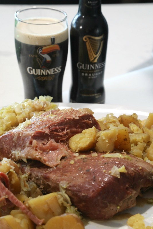 Corn Beef Crock Pot
 Crock Pot Guinness Corned Beef and Cabbage