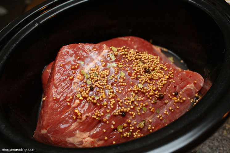 Corn Beef Crock Pot
 The Best Crock Pot Corned Beef Recipe Rae Gun Ramblings