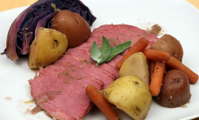 Corned Beef And Cabbage In Oven
 85 best Halogen Turbo Ovens images on Pinterest