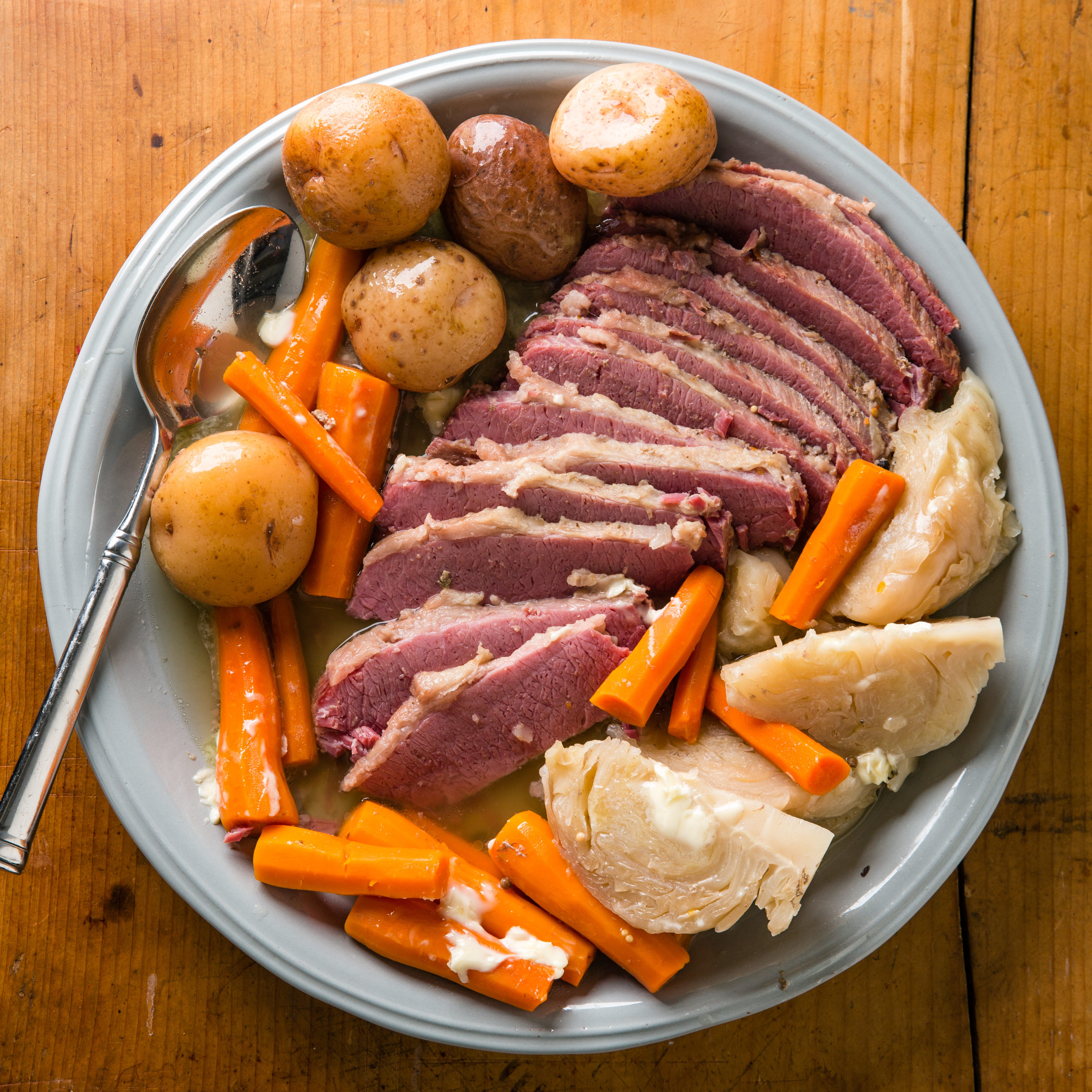 Corned Beef Cabbage
 Slow Cooker Corned Beef and Cabbage