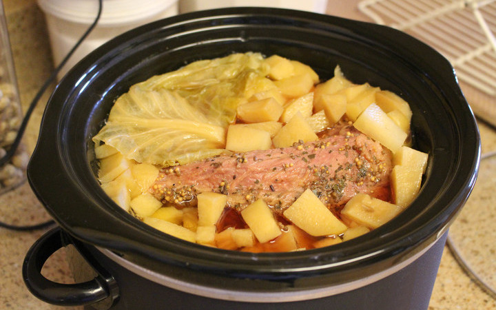 Corned Beef Crock Pot Recipe No Cabbage
 Corned Beef And Cabbage Crock Pot Irish Recipe