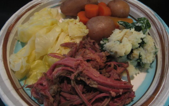 Corned Beef Crock Pot Recipe No Cabbage
 Corned Beef And Cabbage Crock Pot Irish Recipe