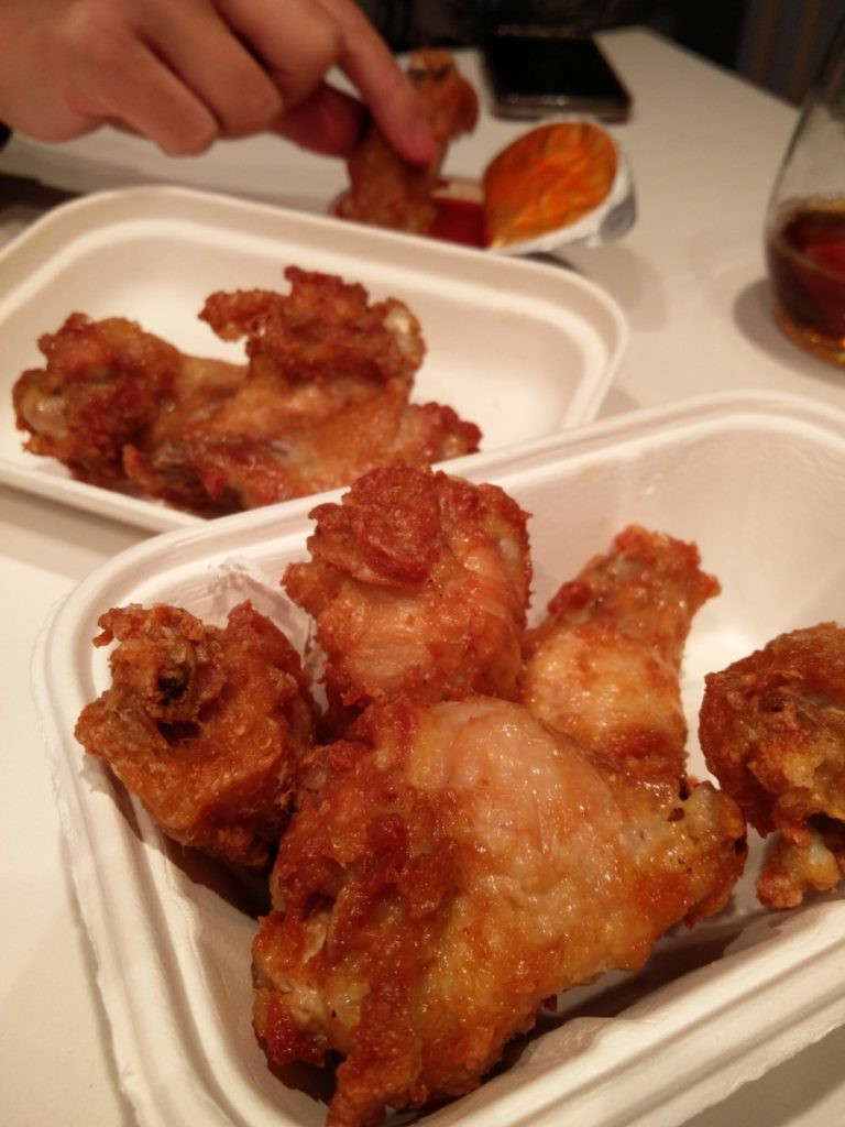 Costco Chicken Wings
 Costco Canada – Golden Deep Fried Chicken Wings – EATING