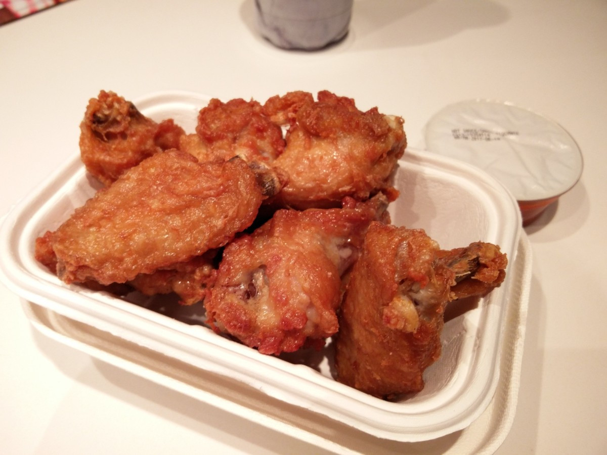 Costco Chicken Wings
 Costco Canada – Golden Deep Fried Chicken Wings – EATING