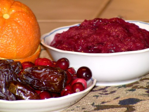 Cranberry Sauce With Orange Juice
 Sugar free cranberry sauce with dates and orange juice