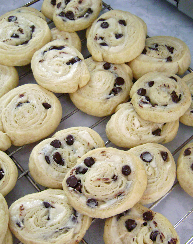 Cream Cheese Chocolate Chip Cookies
 Jo and Sue Chocolate Chip Cream Cheese Cookies