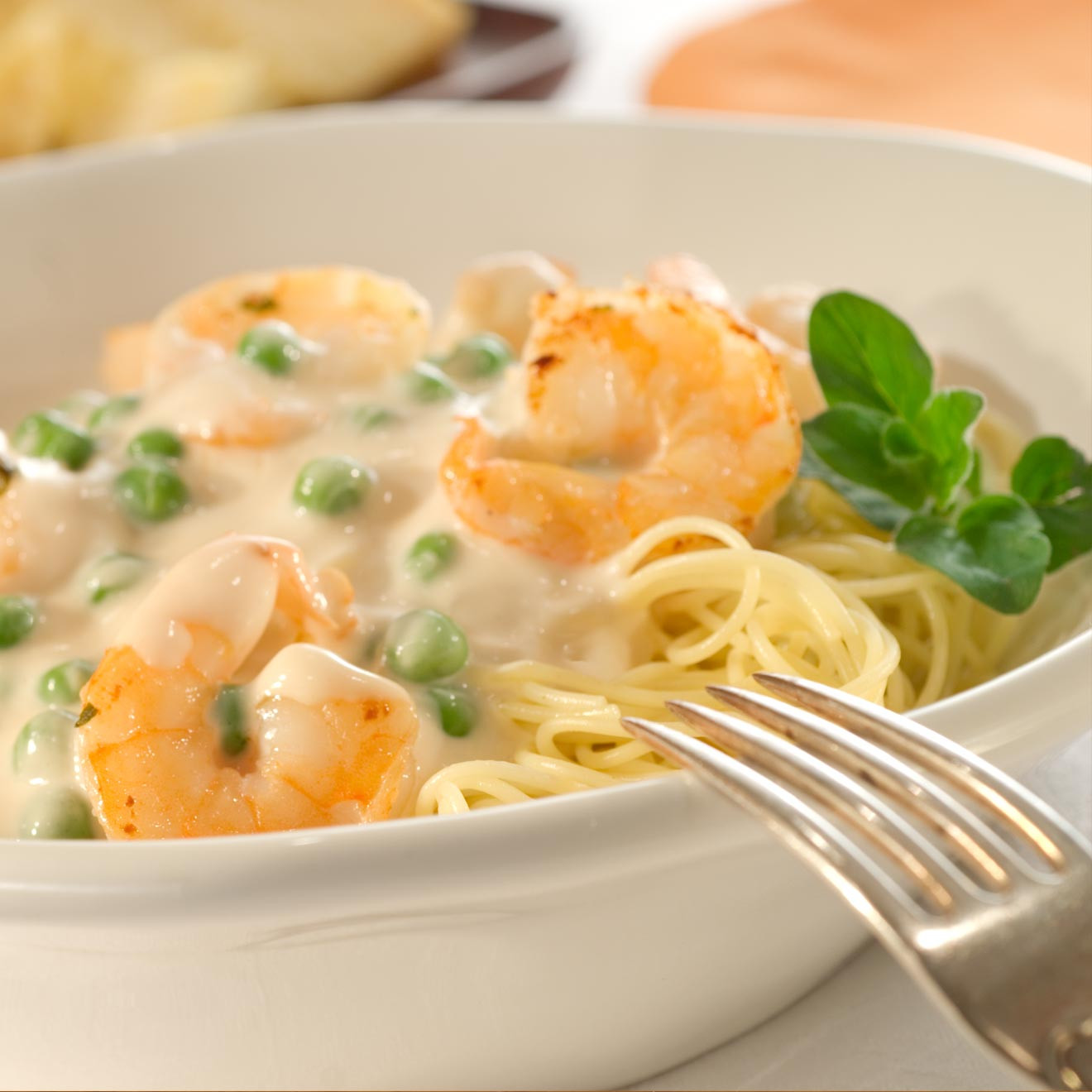 Creamy Garlic Shrimp Pasta
 Creamy Garlic Shrimp With Angel Hair Pasta Bertolli