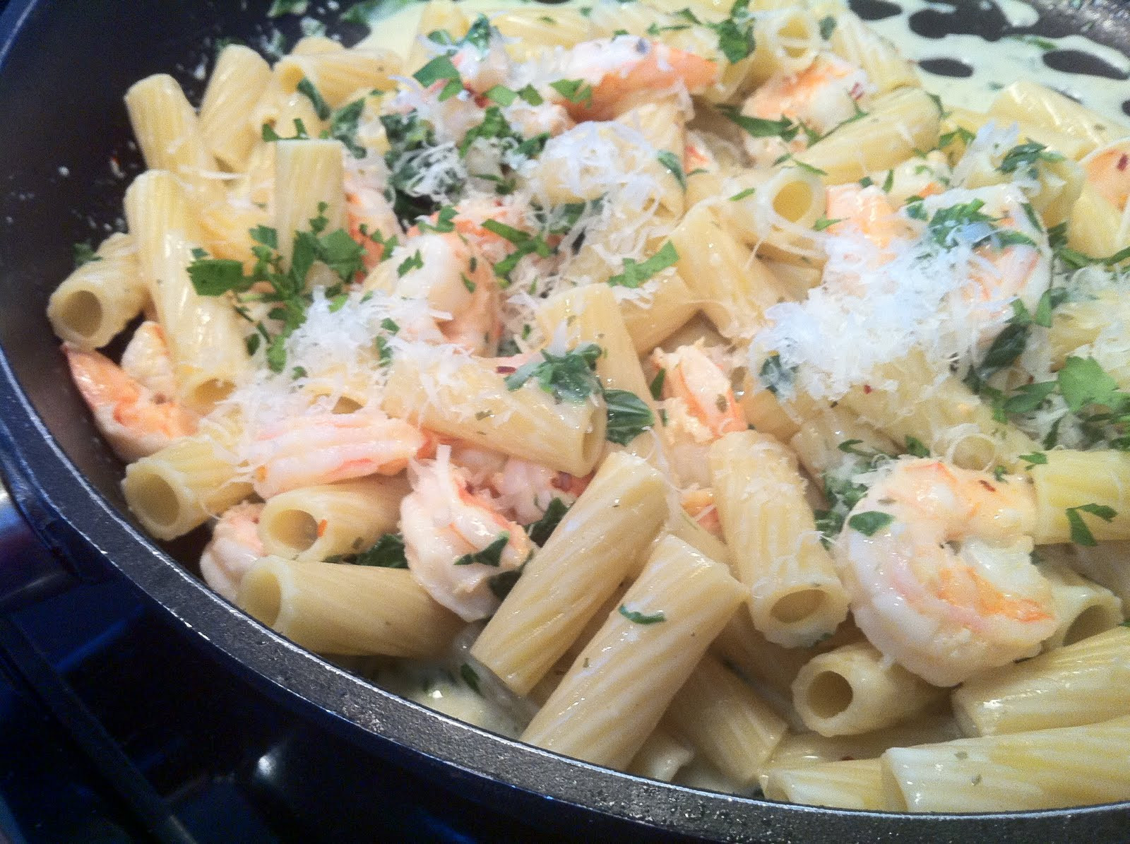 Creamy Garlic Shrimp Pasta
 Recipes from 4EveryKitchen Creamy Garlic & Herb Shrimp Pasta