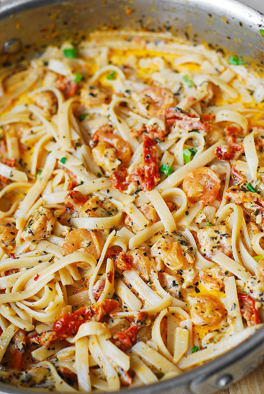 Creamy Garlic Shrimp Pasta
 Seafood Pasta with Garlic Shrimp and Sun Dried Tomatoes