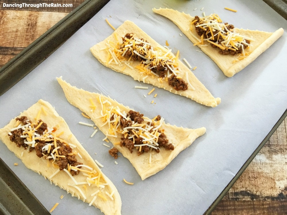 Crescent Roll Ground Beef Recipes
 Stuffed Taco Crescent Rolls