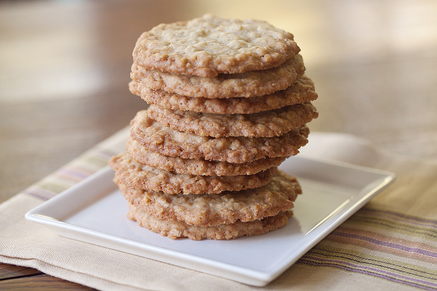 Crispy Oatmeal Cookies
 Thin Crispy Oatmeal Cookies