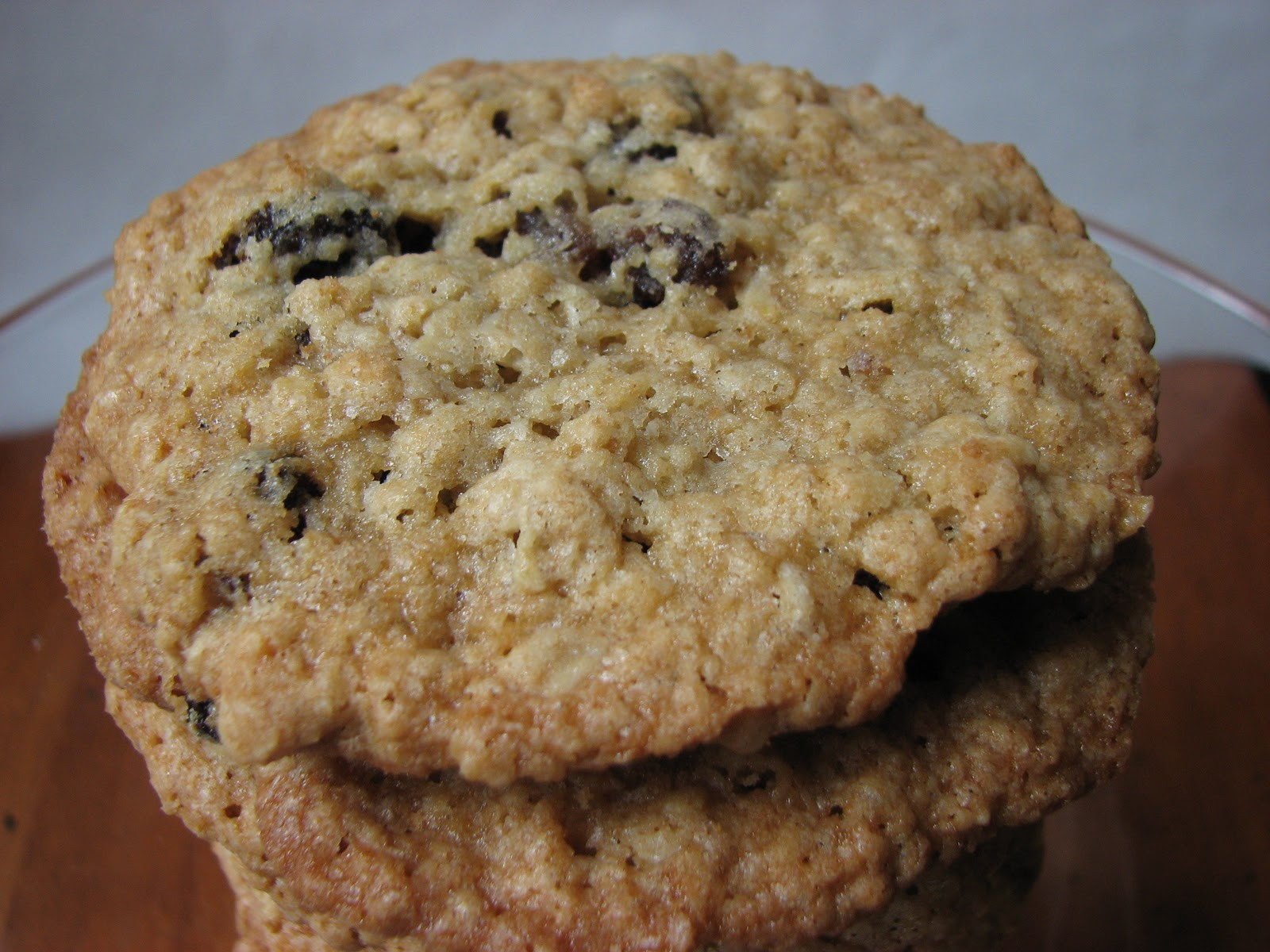 Crispy Oatmeal Cookies
 Heidi Bakes Crispy Oatmeal Cookies