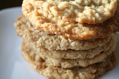 Crispy Oatmeal Cookies
 Lisa Cooks Thin and Crispy Oatmeal Cookies