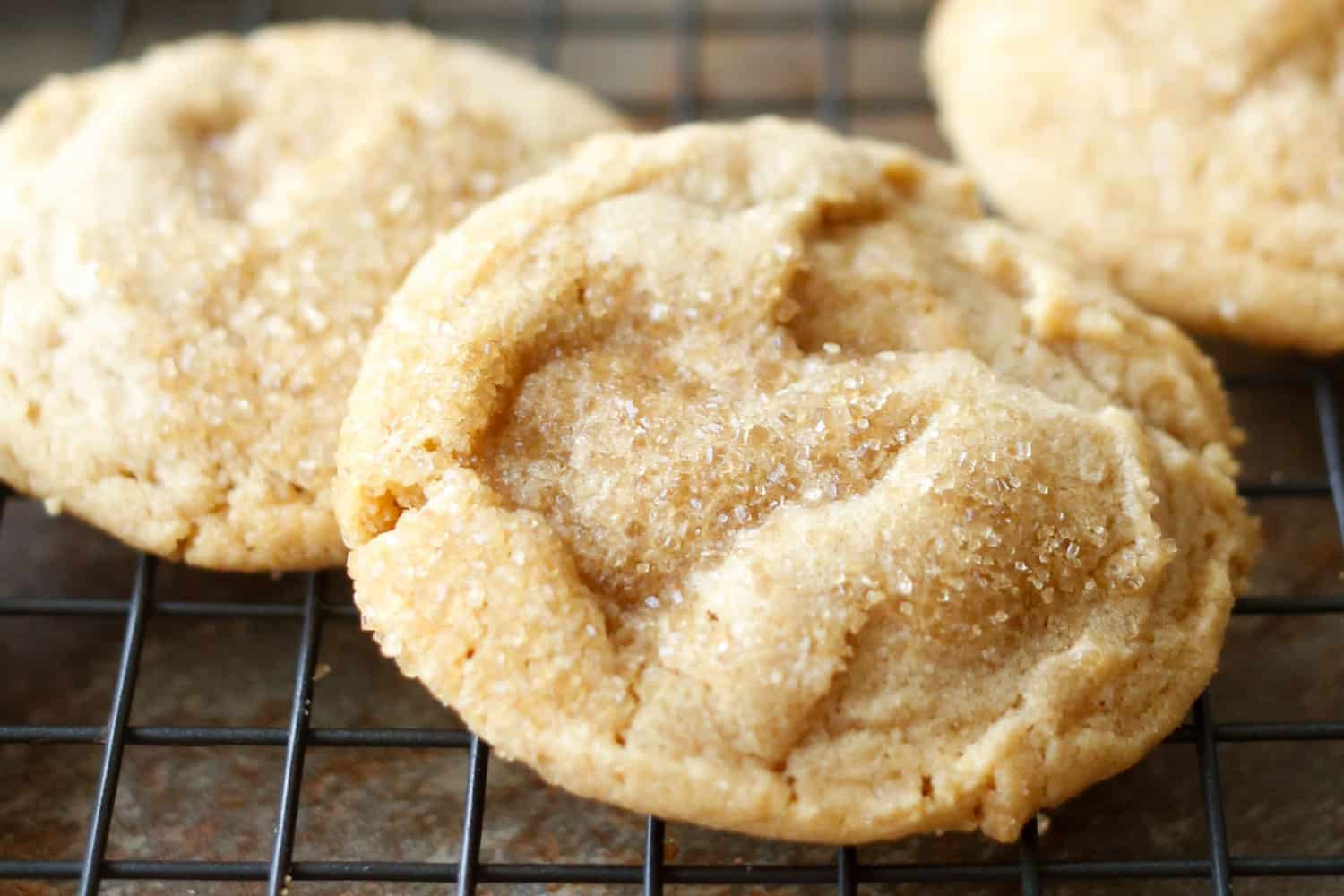 Crispy Peanut Butter Cookies
 Crispy Chewy Peanut Butter Cookies traditional and