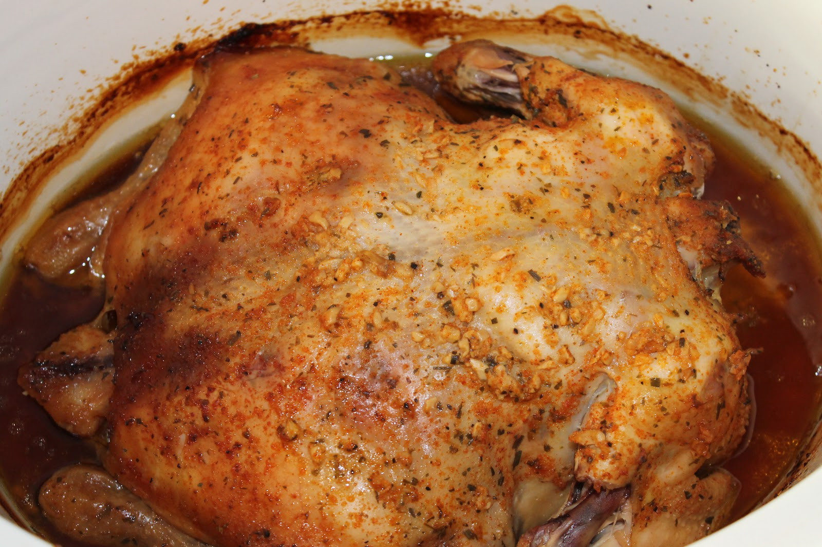 Crock Pot Roasted Chicken
 Mélange Crock Pot Roasted Chicken