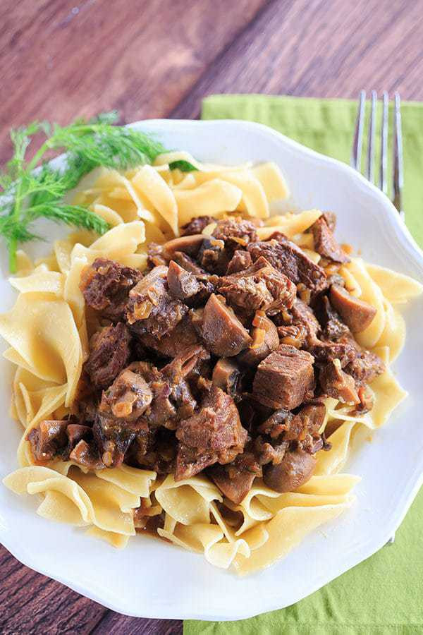 Crockpot Beef Stroganoff
 Slow Cooker Beef Stroganoff