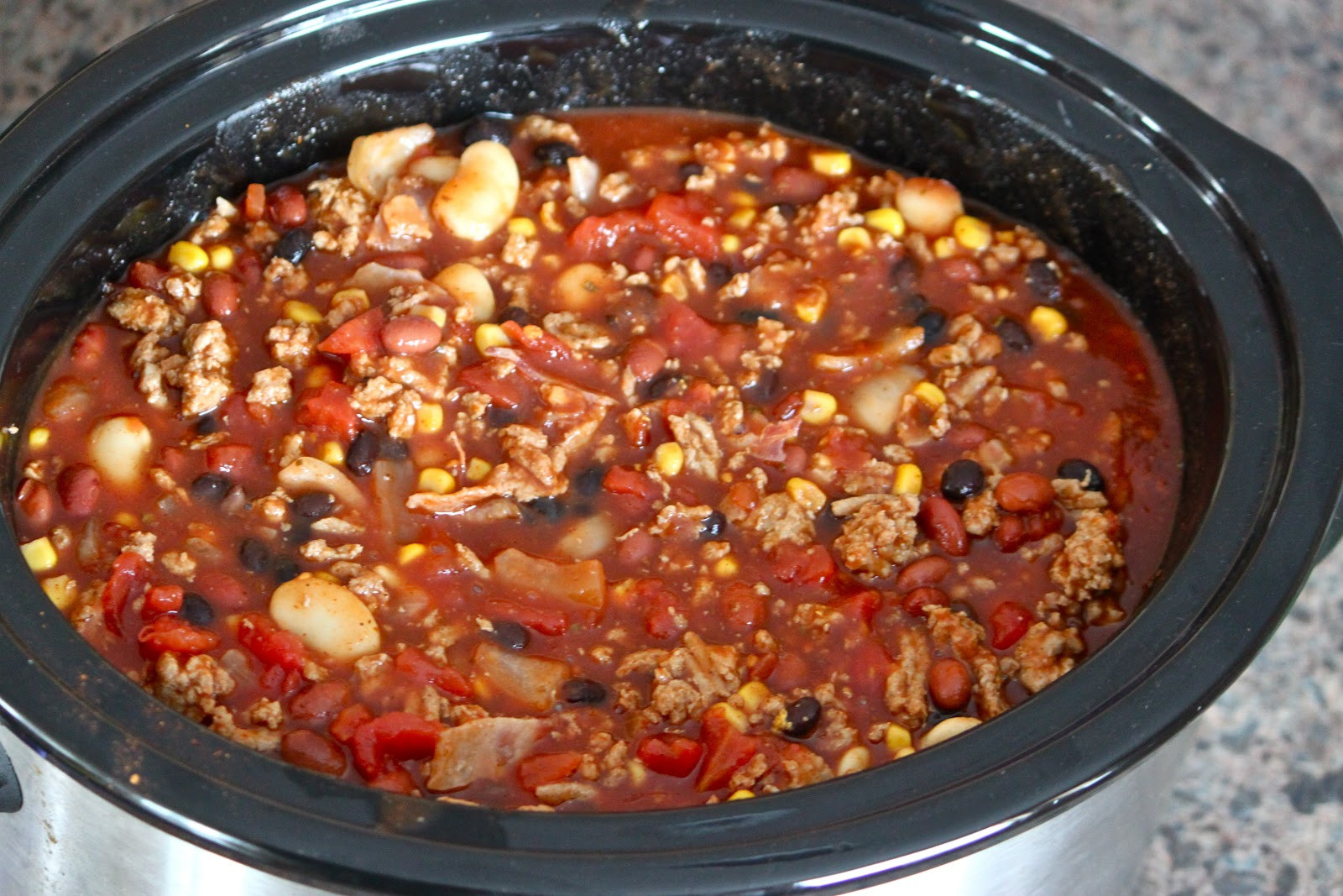 Crockpot Turkey Chili
 Crock Pot Turkey & Bacon 3 Bean Chili The Pinke Post