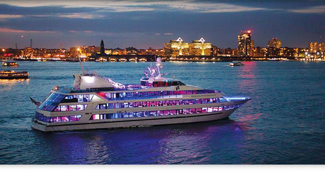 Cruise Dinner Nyc
 New York Sights & Toast Cruise aboard luxury Yacht with