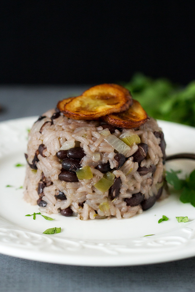 Cuban Black Beans And Rice
 Classic Cuban Black Beans and Rice Moros Y Cristianos