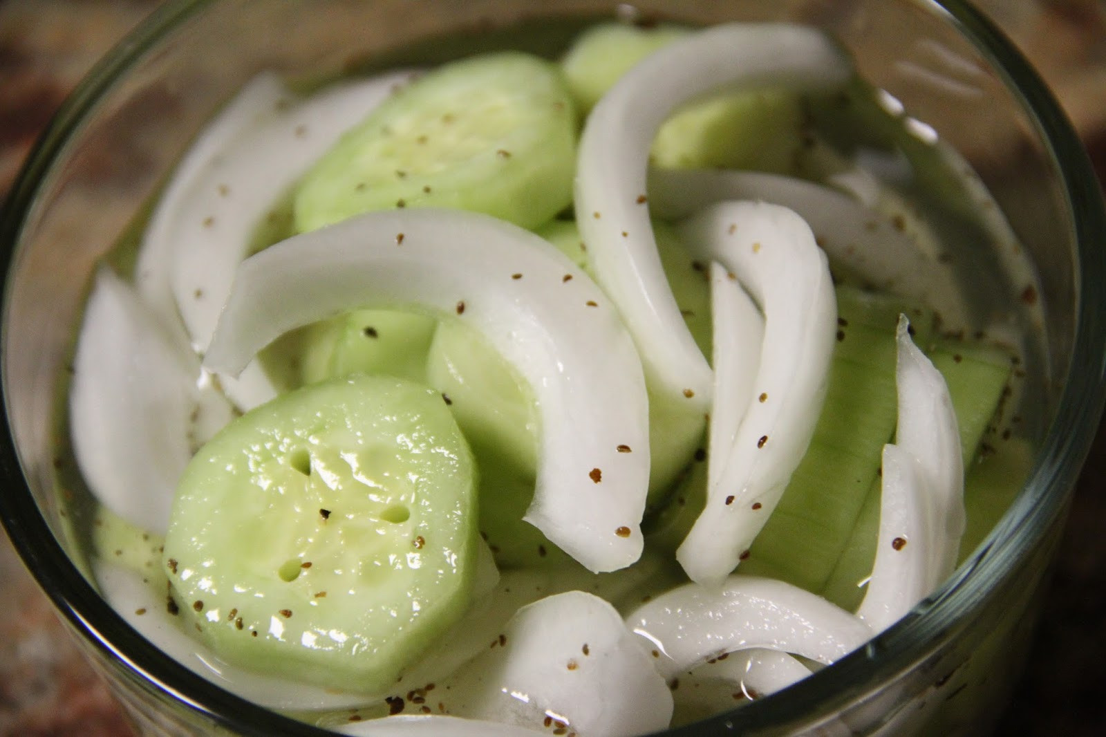 Cucumber Onion Salad
 Deep South Dish Cucumber and ion Salad