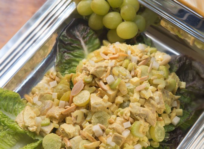 Curry Chicken Salad With Grapes
 Curried Chicken Salad with Green Grapes and Toasted