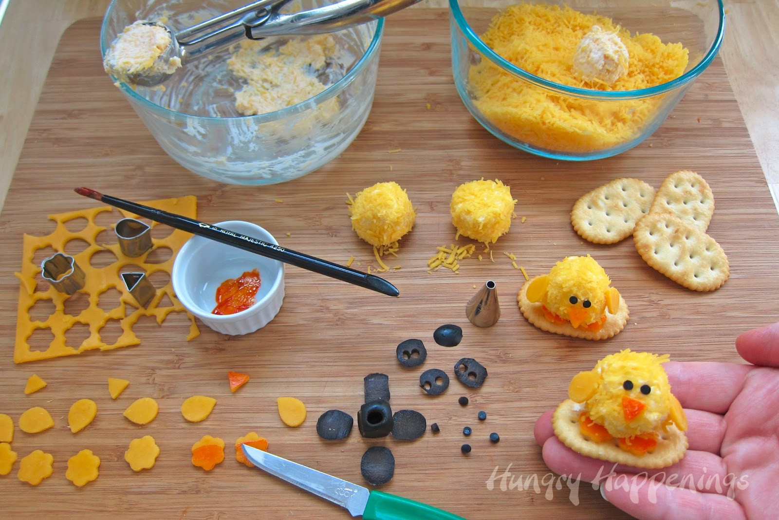 Cute Easter Appetizers
 Easter Appetizers Baby Chick Cheese Balls are so CUTE