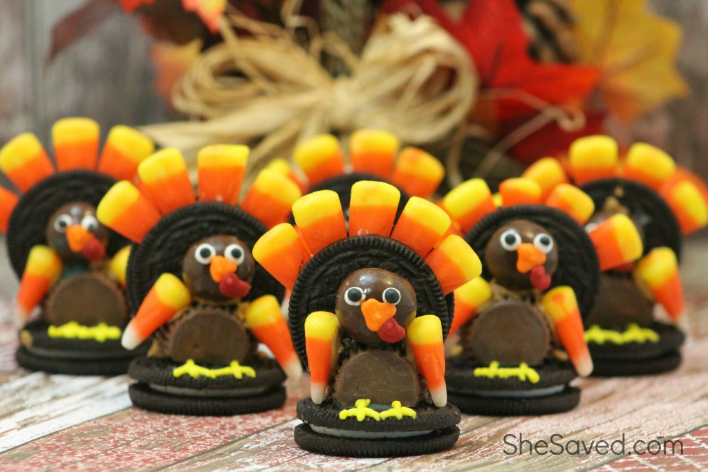 Cute Thanksgiving Desserts
 Adorable Turkey Cookies SheSaved