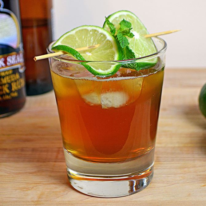 Dark Rum Drinks
 Classic Cocktail Recipe The Dark n’ Stormy – OCEAN Style