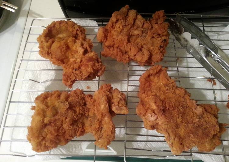 Deep Fried Chicken Thighs
 Homestyle Country Fried Boneless Chicken Thighs Recipe by