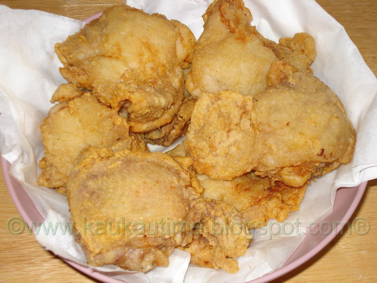 Deep Fried Chicken Thighs
 KAUKAU TIME "Kaukau" is a Hawaiian pidgin slang word