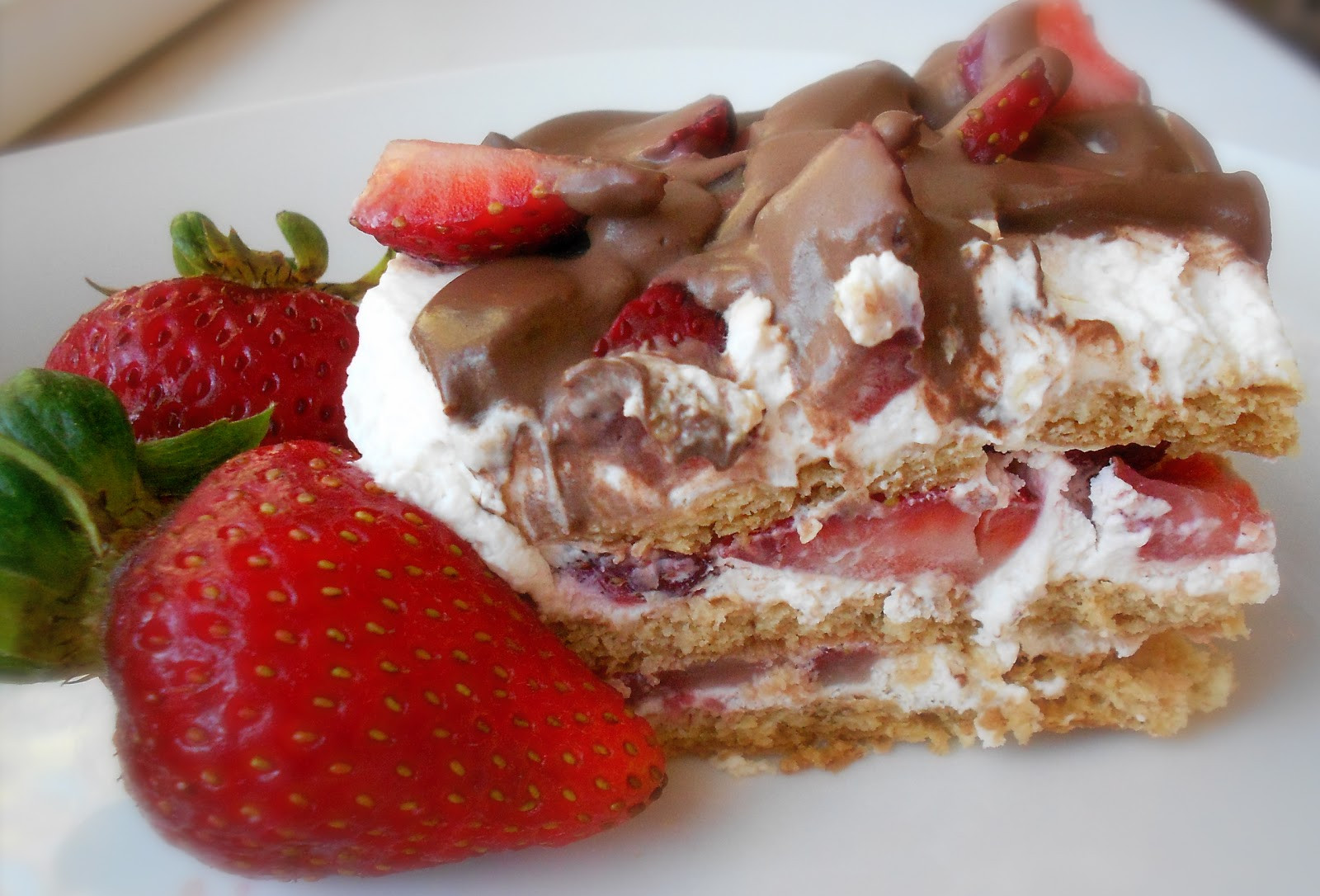 Delicious Easy Desserts
 No Bake Strawberry Ice Box Cake Six Sisters Stuff