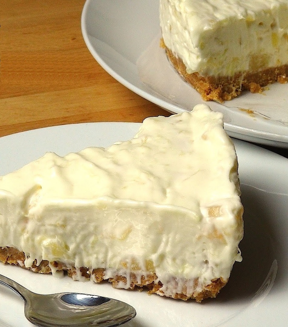 Delicious Easy Desserts
 DELICIOUS & Sooooo Easy To Make No Bake Pineapple Cream