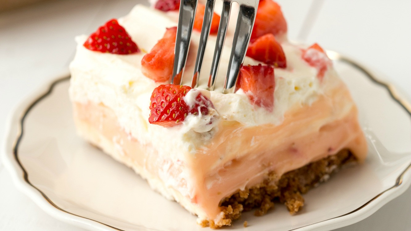 Delish Dessert Recipes
 Strawberry Cheesecake Dessert Lasagna Best Dessert