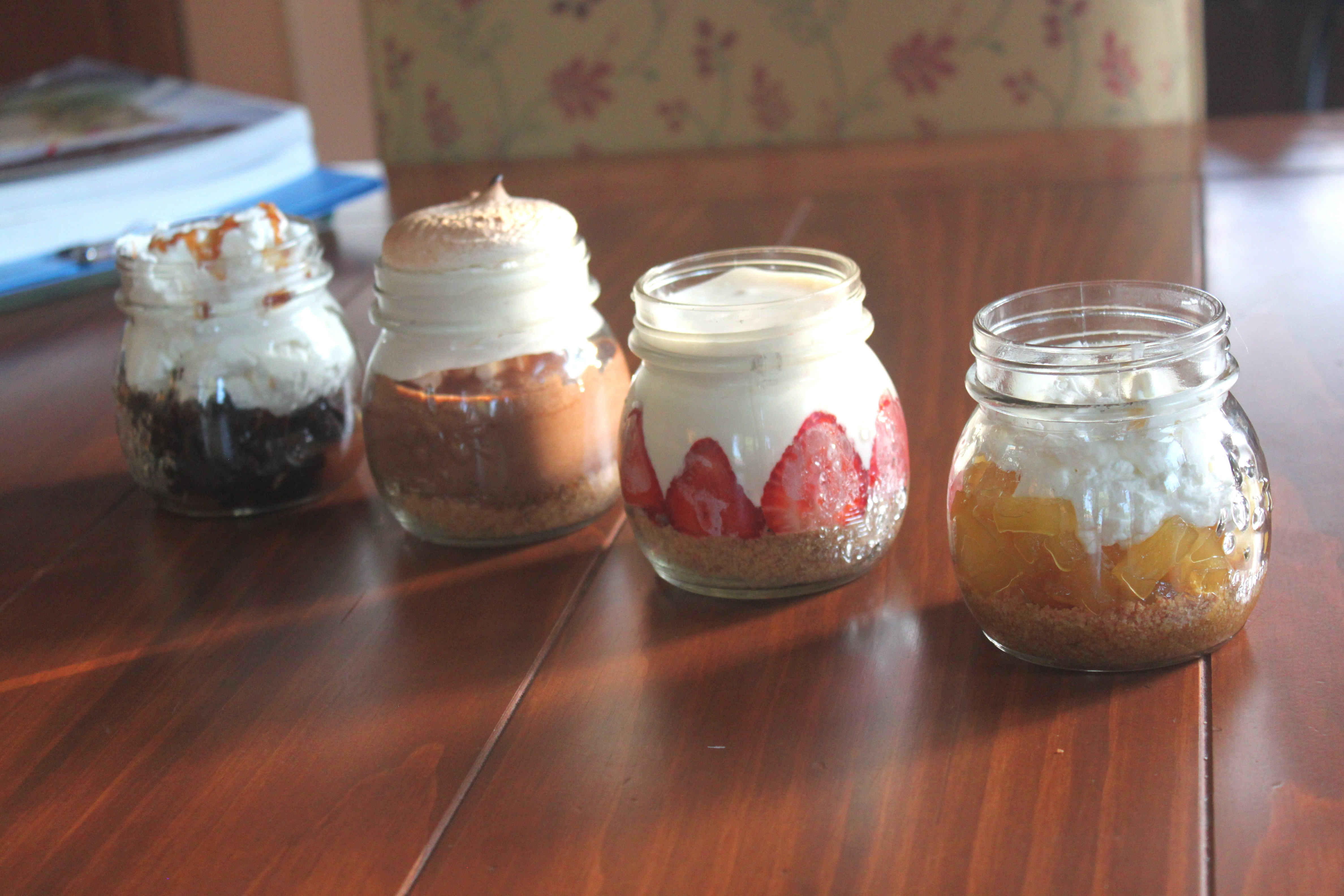 Desserts In Mason Jar
 Mason Jar Desserts 4 Ways I’ve Sold My Soul to