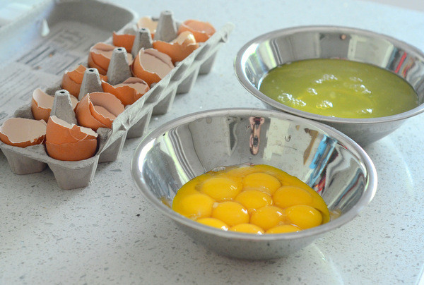 Be inspired by the selection below and cook up a treat for yourself. Dessert Recipes With Lots Of Eggs - Desserts Using Lots Of Eggs - Top 20 Desserts that Use A ...