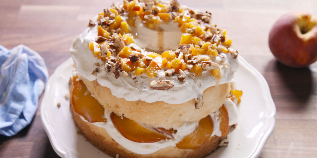 Desserts With Peaches
 Angel Food Shortcake Peach Cake Recipe