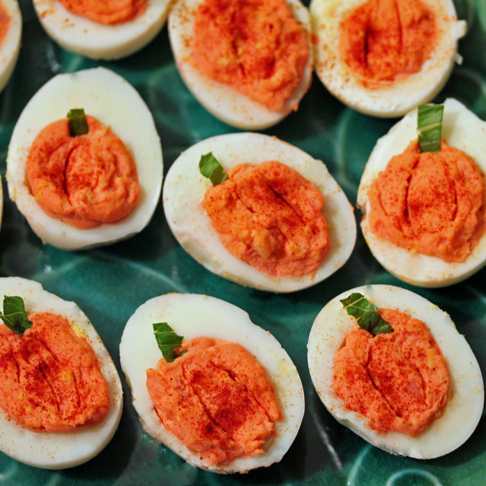 Deviled Eggs Halloween
 Pumpkin Deviled Eggs for Halloween Frugal Bites