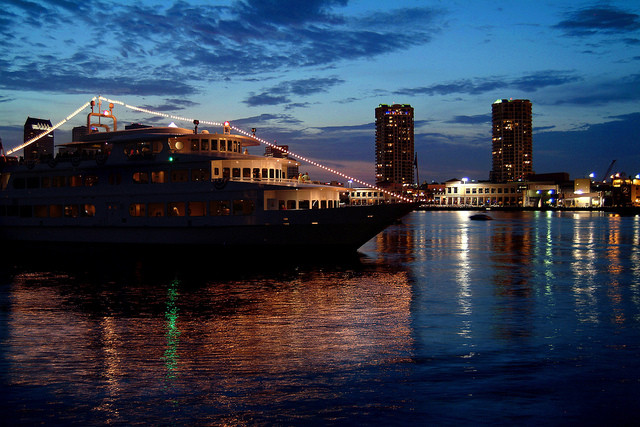 Dinner Cruise Tampa
 Starship Dinner Cruise Tampa FL