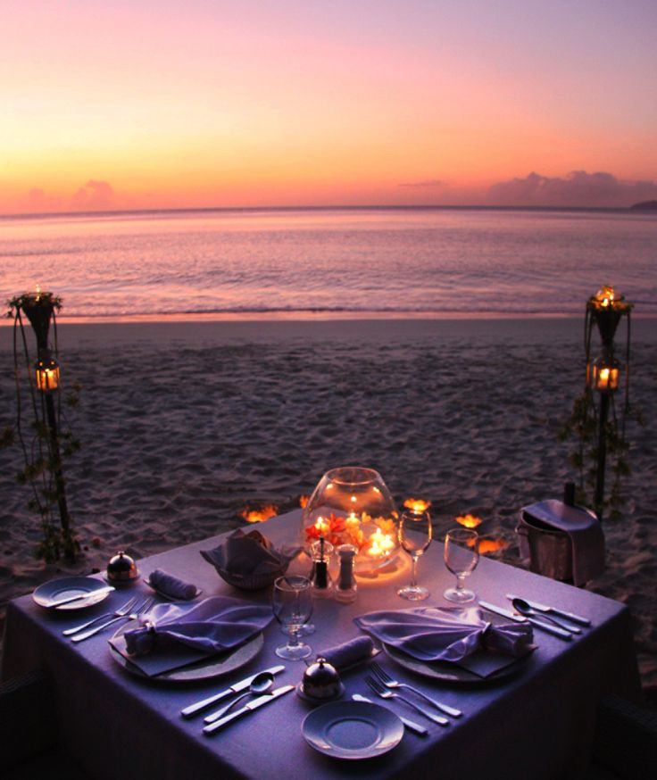 Dinner On The Beach
 25 best ideas about Romantic dinner setting on Pinterest