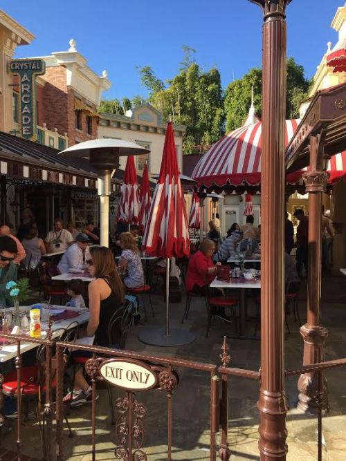 Disneyland Dinner Reservations
 Everything you need to know about Disneyland Dining