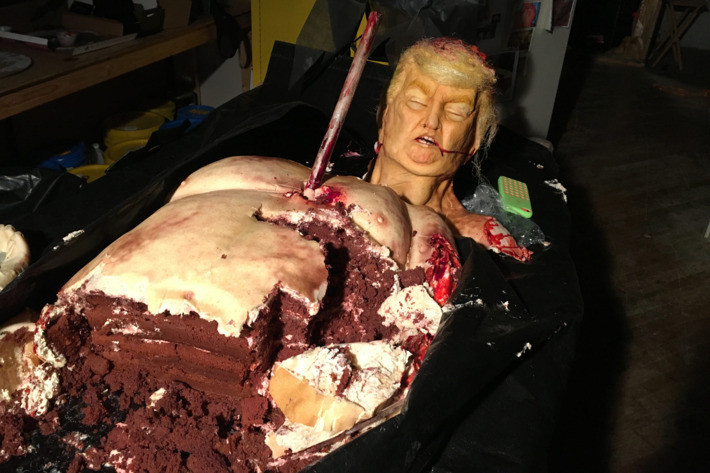 Donald Trump Chocolate Cake
 Donald Trump Recalls Cake Eaten During Syria Strike but