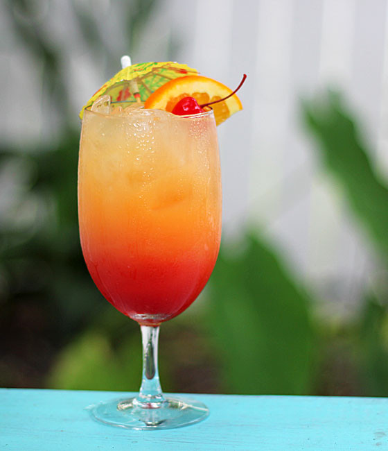 Drinks Made With Malibu Rum
 Malibu Summer Rose Cocktail
