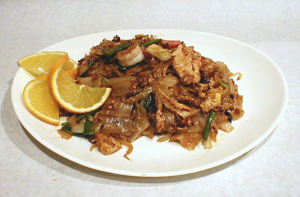 Drunken Noodles Vs Pad Thai
 drunken chicken thai