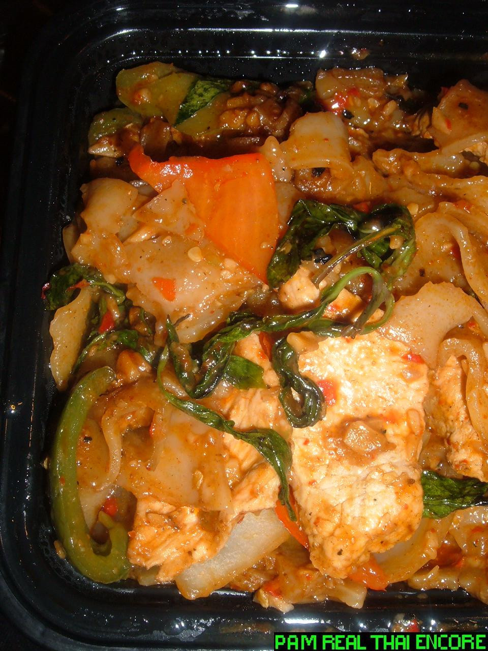 Drunken Noodles Vs Pad Thai
 Midtown Drunken Noodle Showdown Topaz vs Pam Real Thai