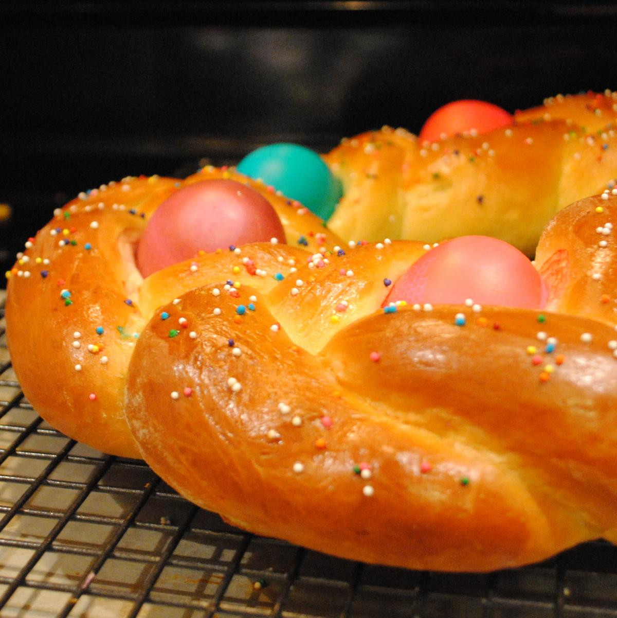 Easter Egg Bread
 8 Sweet and Edible Easter Bread Centerpieces Dish