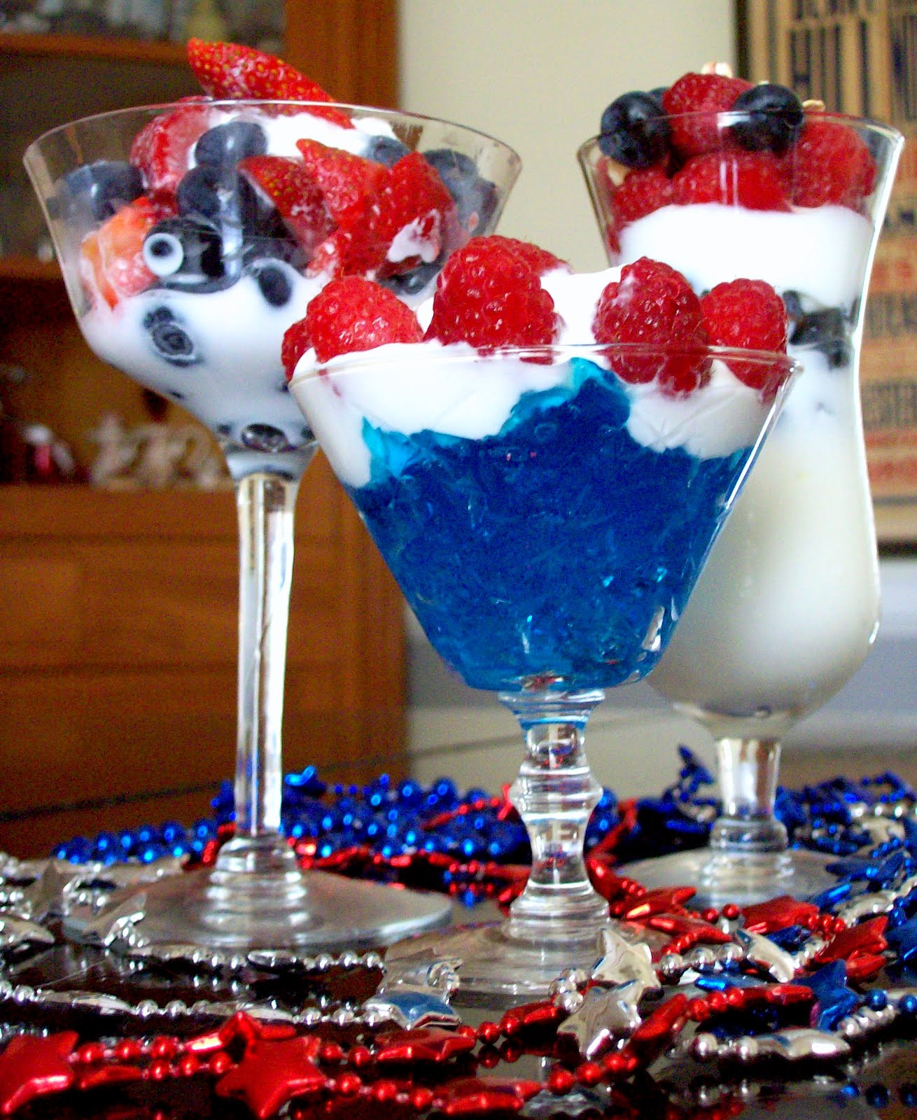 Easy 4Th Of July Desserts
 Watching What I Eat Easy Colorful Desserts Low Fat
