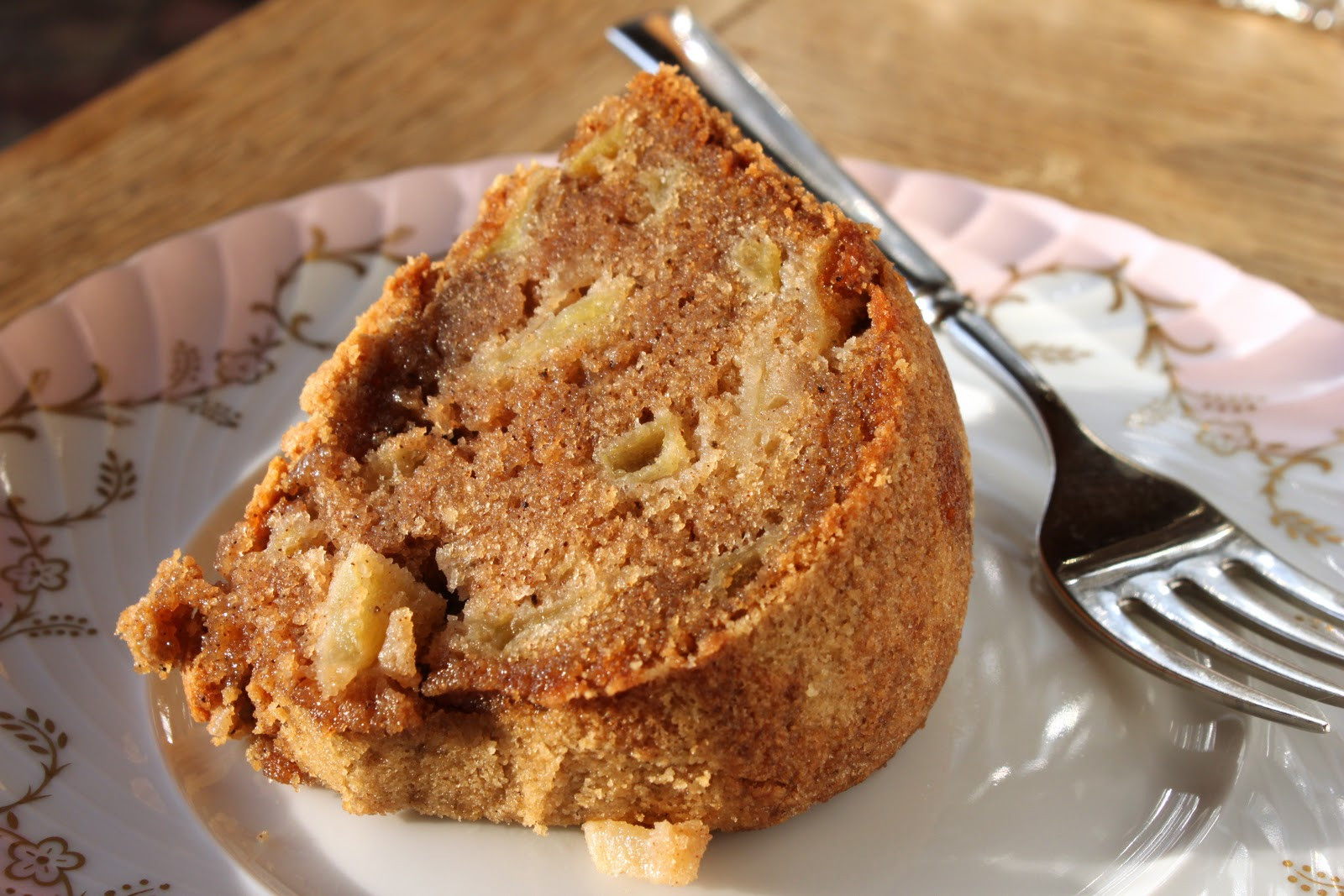Easy Apple Cake Recipe
 Easy apple cake recipe