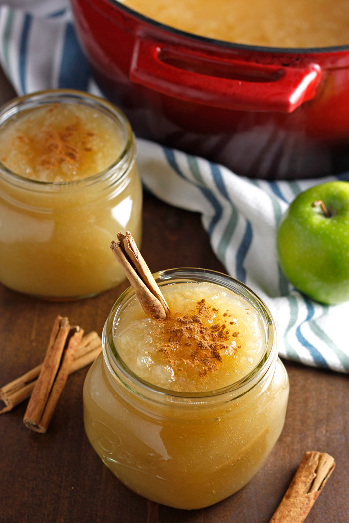 Easy Applesauce Recipe
 Homemade Applesauce A Hanukkah Giveaway – Pass the Challah